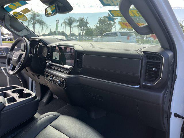 2025 GMC Sierra 1500 2WD Crew Cab Short Box SLT