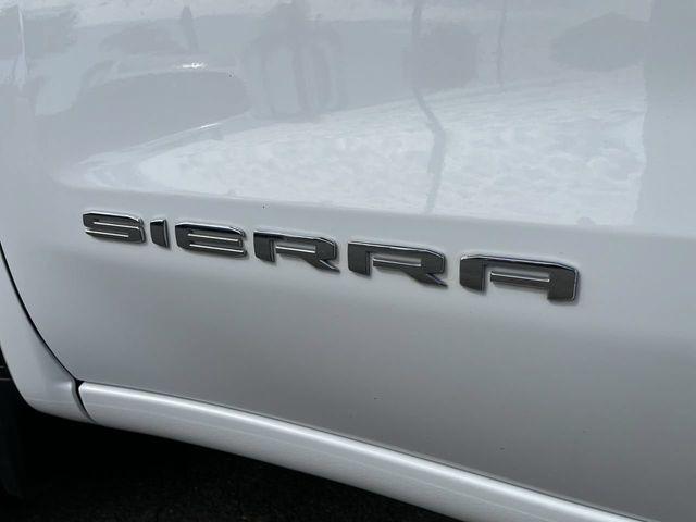 2025 GMC Sierra 1500 2WD Crew Cab Short Box SLT