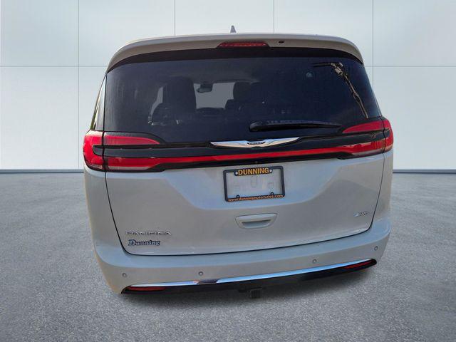 2021 Chrysler Pacifica Touring L AWD