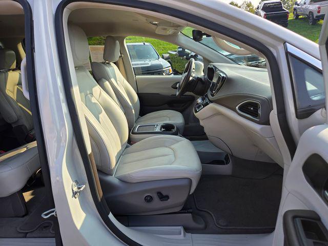 2021 Chrysler Pacifica Touring L AWD