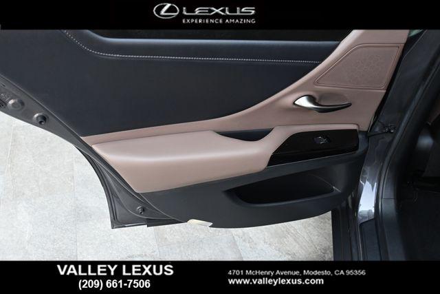2023 Lexus ES 300h 300h