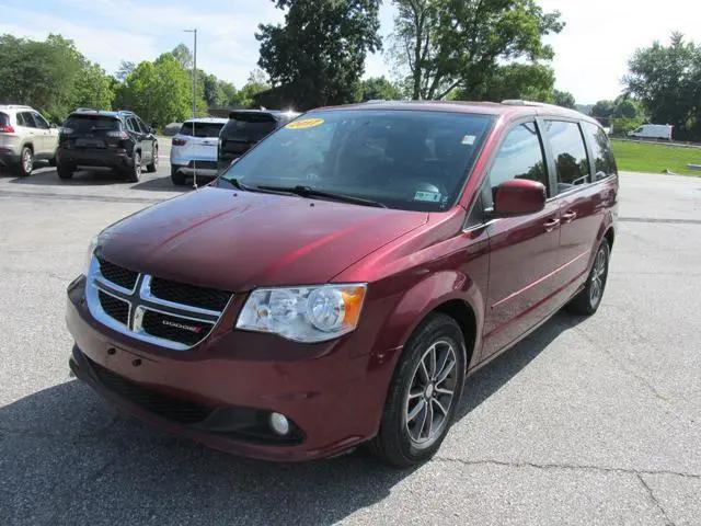 2017 Dodge Grand Caravan SXT for sale in Hurricane, WV
