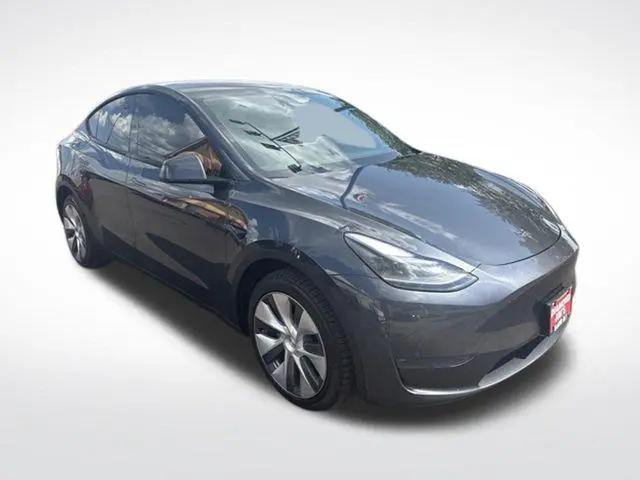 2024 Tesla Model Y Long Range Dual Motor All-Wheel Drive for sale in Milwaukee, WI