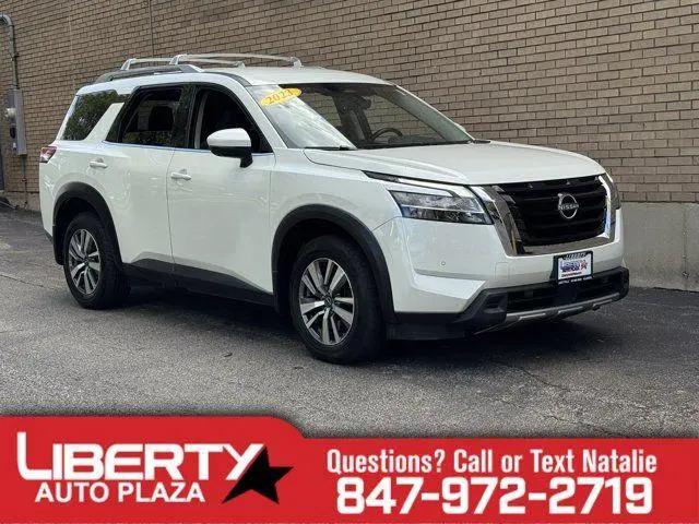 2023 Nissan Pathfinder SL 4WD for sale in Libertyville, IL