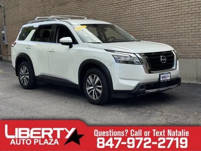 2023 Nissan Pathfinder SL 4WD for sale in Libertyville, IL