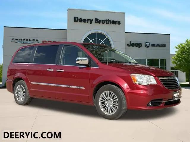 2014 Chrysler Town & Country Touring-L for sale in Iowa City, IA