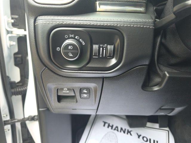 2021 Ram 1500 Limited Crew Cab 4x4 57 Box