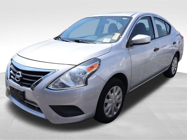2019 Nissan Versa 1.6 S+