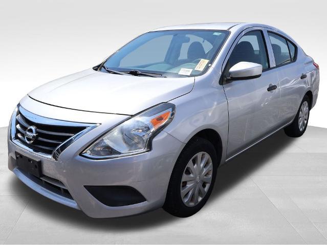 2019 Nissan Versa 1.6 S+