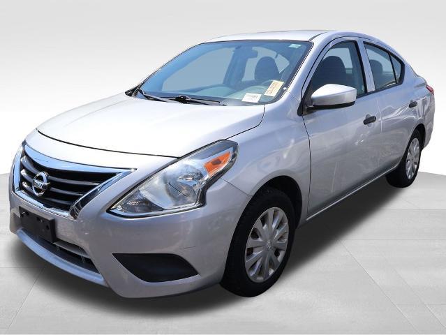 2019 Nissan Versa 1.6 S+