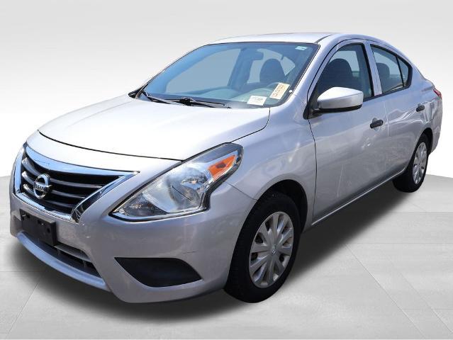 2019 Nissan Versa 1.6 S+