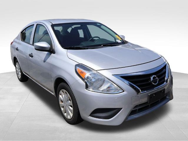 2019 Nissan Versa 1.6 S+