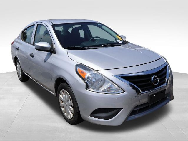 2019 Nissan Versa 1.6 S+