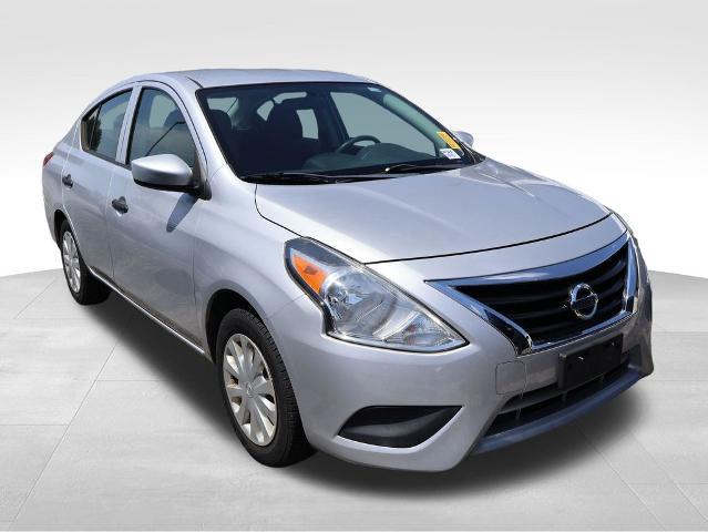 2019 Nissan Versa 1.6 S+
