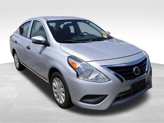 2019 Nissan Versa 1.6 S+