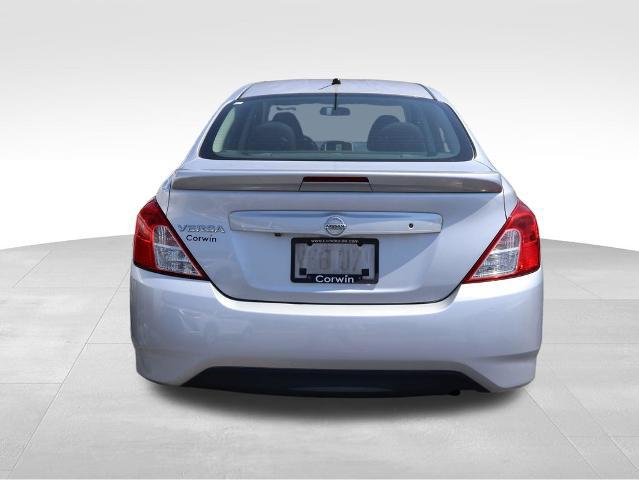2019 Nissan Versa 1.6 S+