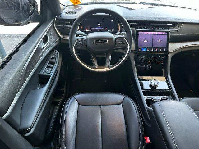 2025 Jeep Grand Cherokee Limited 4x2