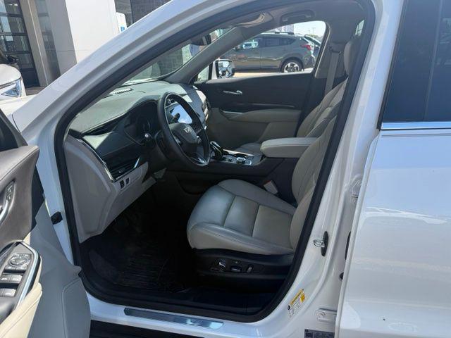 2023 Cadillac XT4 AWD Premium Luxury