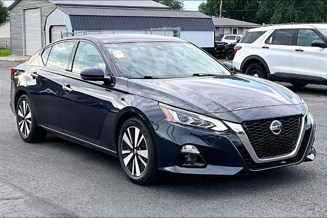 2020 Nissan Altima SV FWD for sale in Van Wert, OH