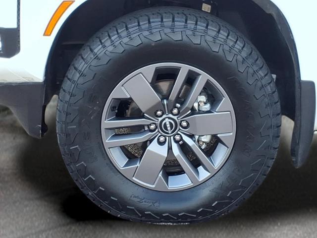 2025 Nissan Frontier Crew Cab SV 4x4