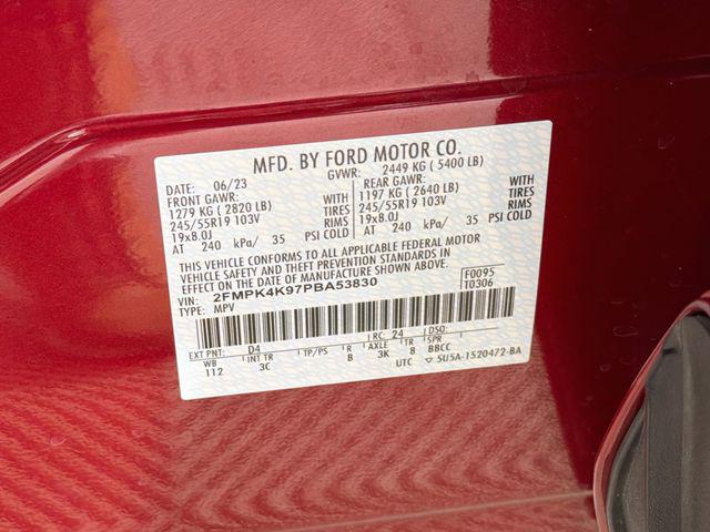 2023 Ford Edge Titanium