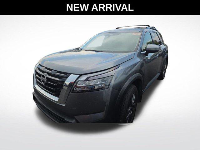 2025 Nissan Pathfinder SV 4WD for sale in Crystal Lake, IL