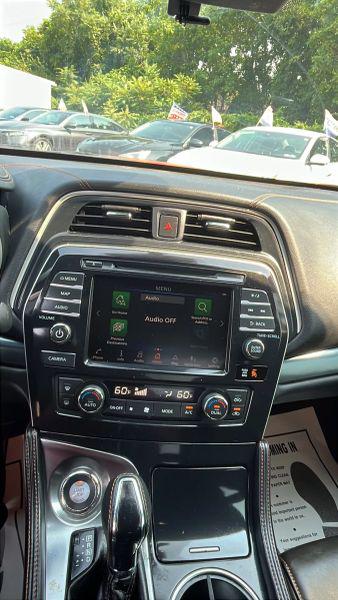 2021 Nissan Maxima SR Xtronic CVT