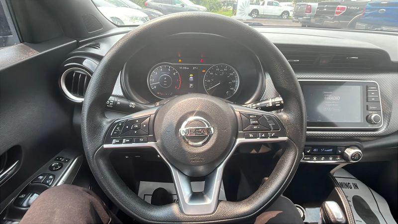 2019 Nissan Kicks SV