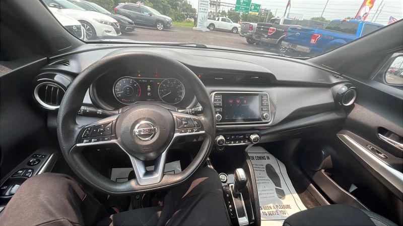 2019 Nissan Kicks SV