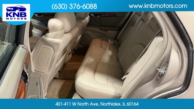 2004 Cadillac DeVille Standard