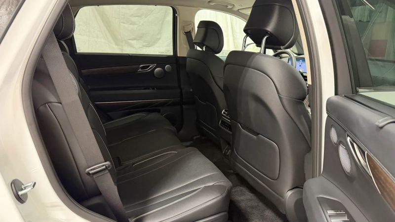 2025 Genesis GV80 2.5T Prestige AWD