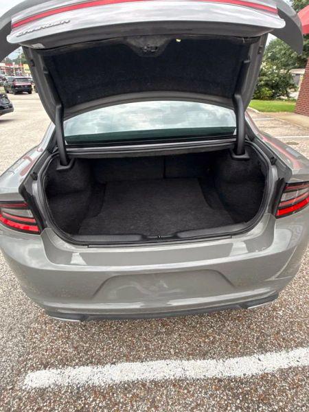2017 Dodge Charger SE RWD
