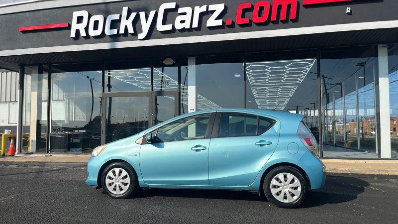 2013 Toyota Prius c Two for sale in Temple Hills, MD