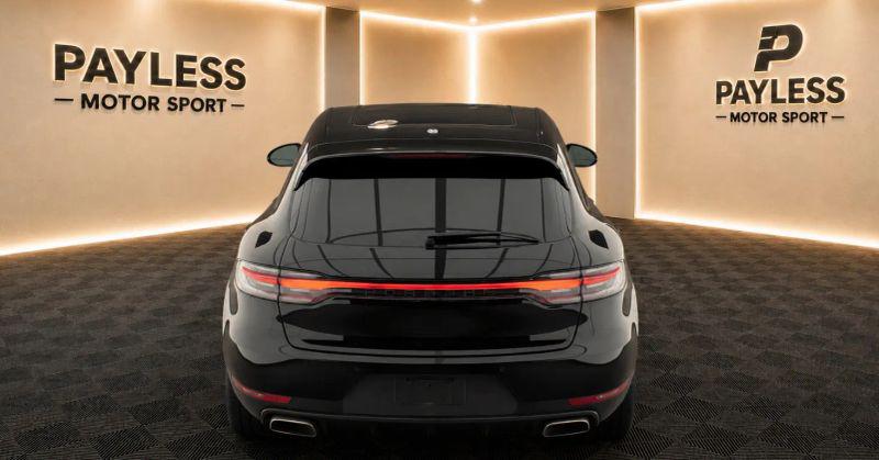 2021 Porsche Macan Base