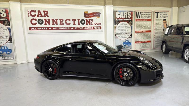 2018 Porsche 911 Carrera GTS