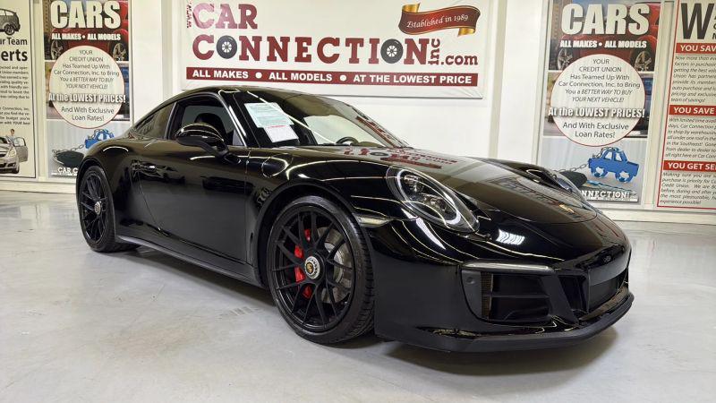 2018 Porsche 911 Carrera GTS