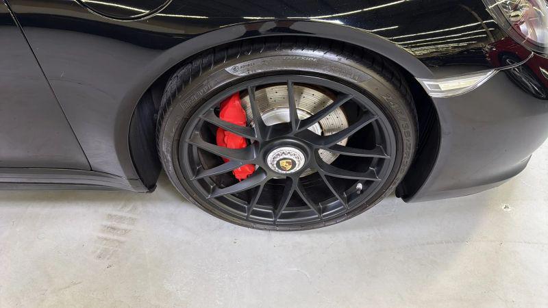 2018 Porsche 911 Carrera GTS