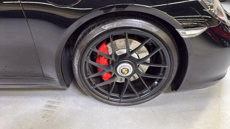 2018 Porsche 911 Carrera GTS
