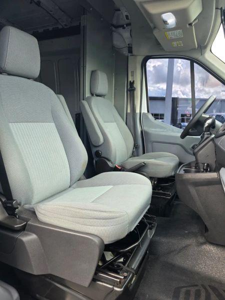 2015 Ford Transit Medium Roof w/Sliding Side Door w/LWB
