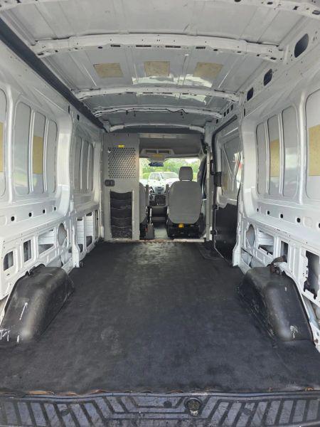 2015 Ford Transit Medium Roof w/Sliding Side Door w/LWB