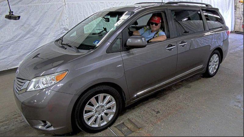 2017 Toyota Sienna XLE 7 Passenger for sale in Carlstadt, NJ