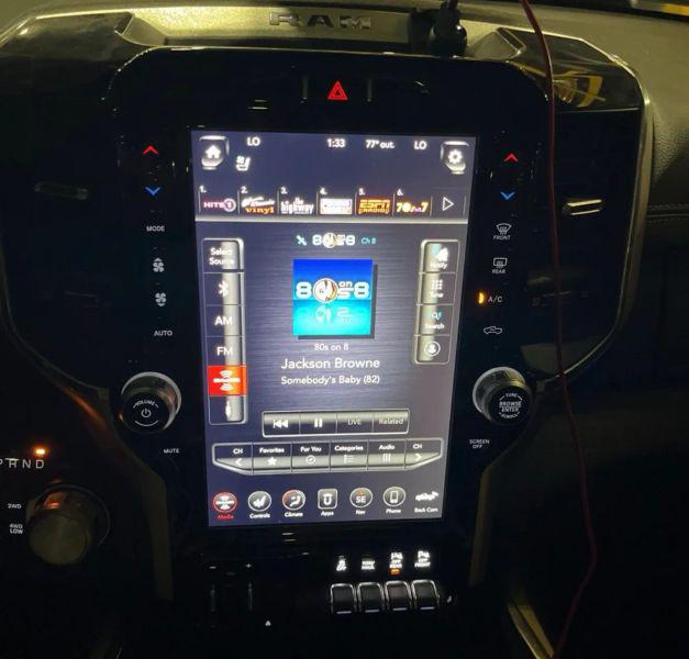 2019 Ram 1500 Laramie Crew Cab 4x4 64 Box