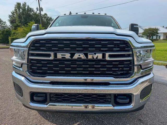 2024 Ram 3500 Tradesman/SLT/Laramie/Limited