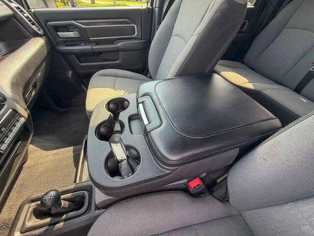 2024 Ram 3500 Tradesman/SLT/Laramie/Limited