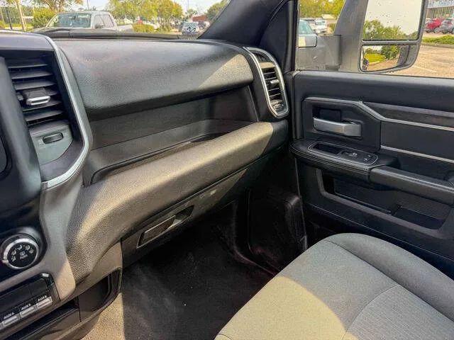 2024 Ram 3500 Tradesman/SLT/Laramie/Limited