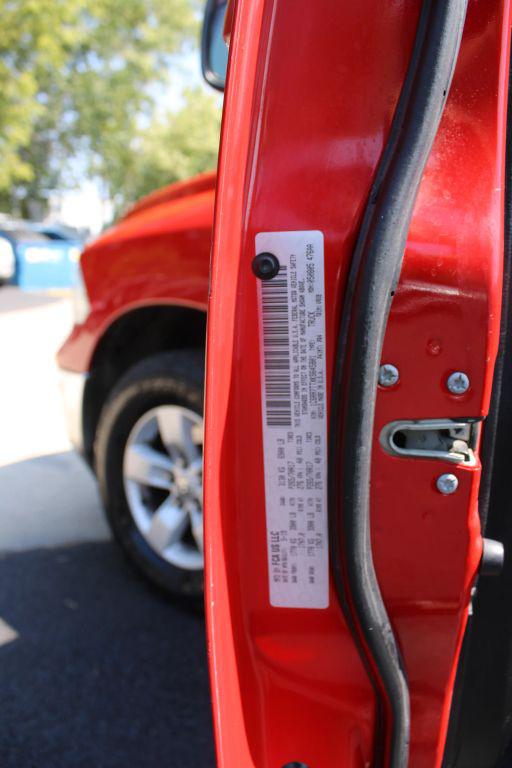 2019 Ram 1500 Classic SLT Crew Cab 4x4 64 Box