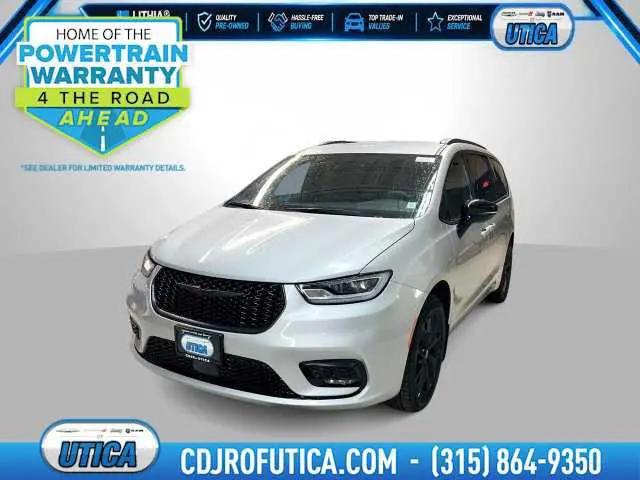 2026 Chrysler Pacifica Select AWD for sale in Yorkville, NY