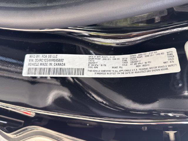 2027 Chrysler Pacifica LX