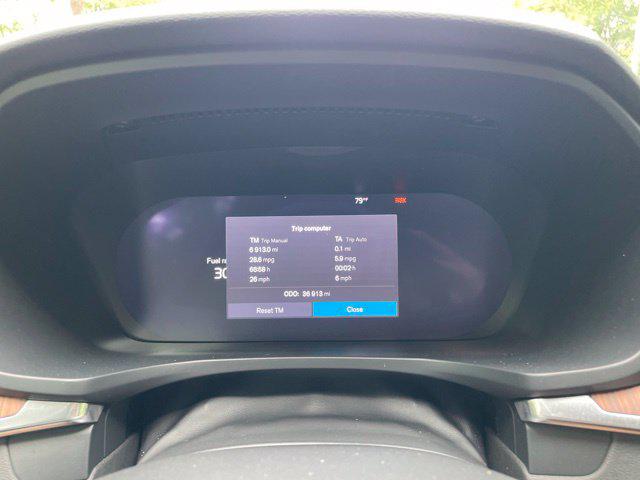 2023 Volvo S60 B5 Plus Dark Theme