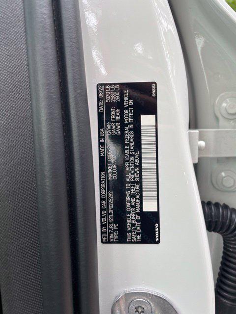 2023 Volvo S60 B5 Plus Dark Theme